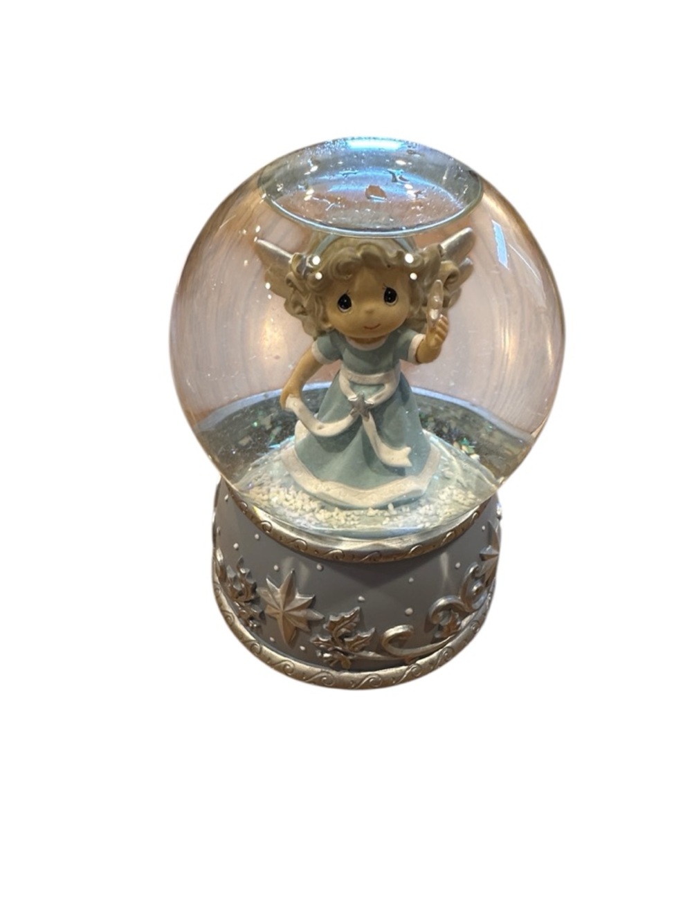 Precious Moments Joy To The World Snowglobe Music Box